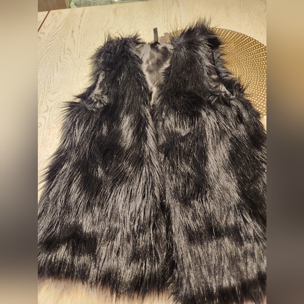 Divided Stylish Black Faux Fur Vest Excellent Size 4